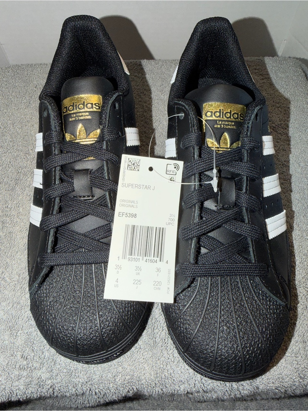 Leather Size 4 NWT Adidas Superstar J Sneakers
